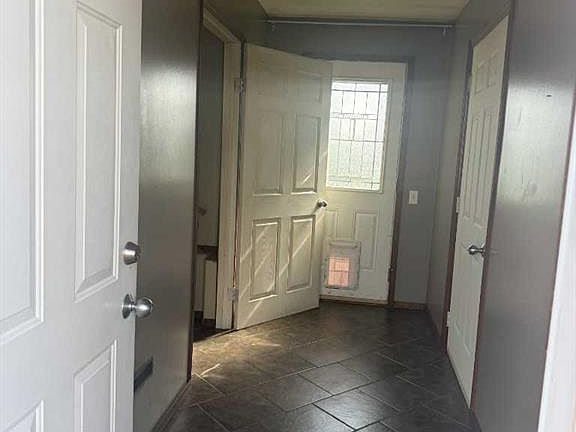 5th image of 324 3rd Ave E