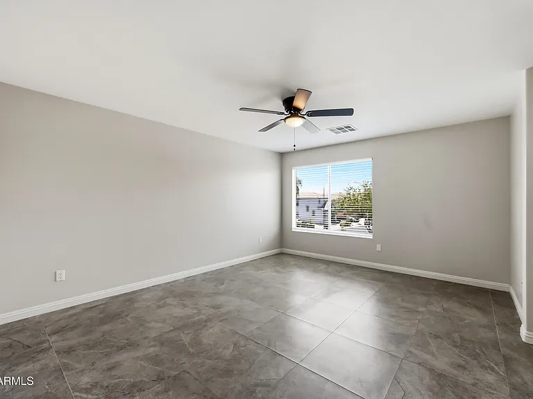 1330 S 121st Dr — Photo 18
