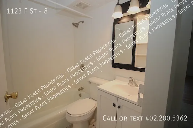 1123 F St #8 — Photo 11