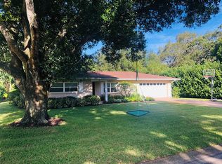 8 Rosery Ln, Belleair, FL 33756