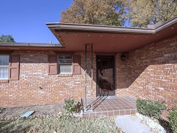 2nd image of 1601 Bradbary Ln