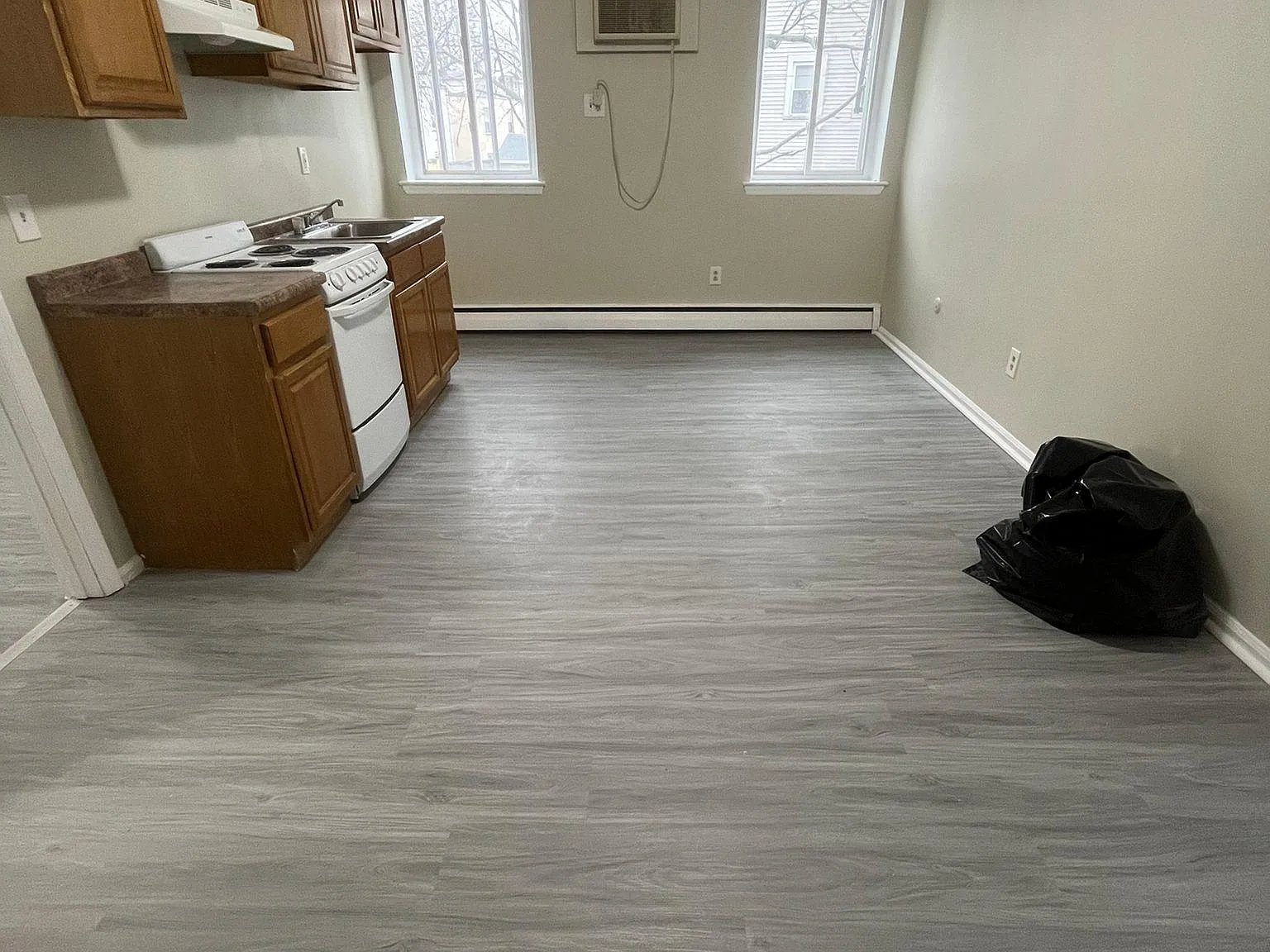 2 bed, 800 sqft, $1,995 — Photo 2