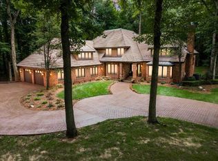 52600 Hickory Rd, Granger, IN 46530