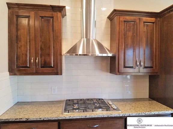 5th image of 5507 N 152nd St