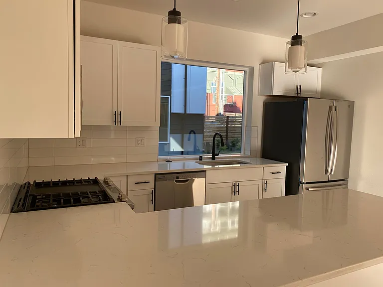 5240 Brooklyn Ave NE #C — Photo 4