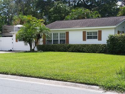 7110 Meadowlawn Dr N, Saint Petersburg, FL, 33702
