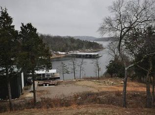 1252 Hoot Owl Pt, Kimberling City, MO 65686