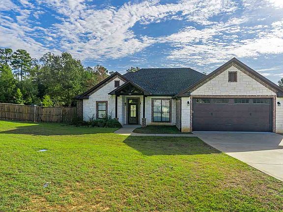 2nd image of 121 Faith Ln