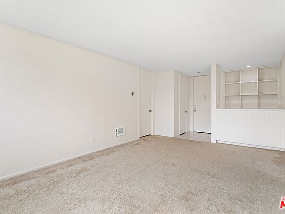 4th image of 6000 Canterbury Dr Unit D204