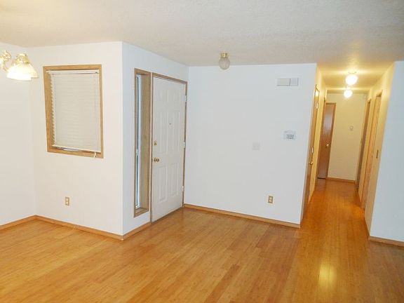 2nd image of 17010 NE 19th Way