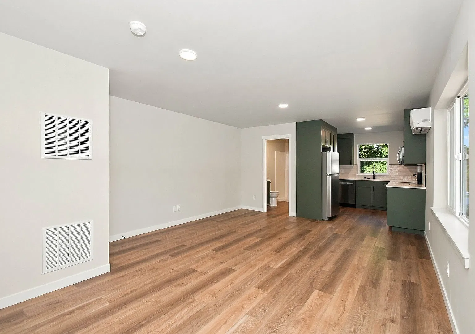 1019 Jersey Street — Photo 3
