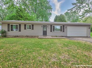 1708 Meadow Ln, McHenry, IL 60050