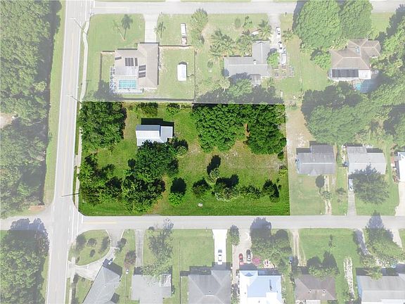 3rd image of 2416 8th St