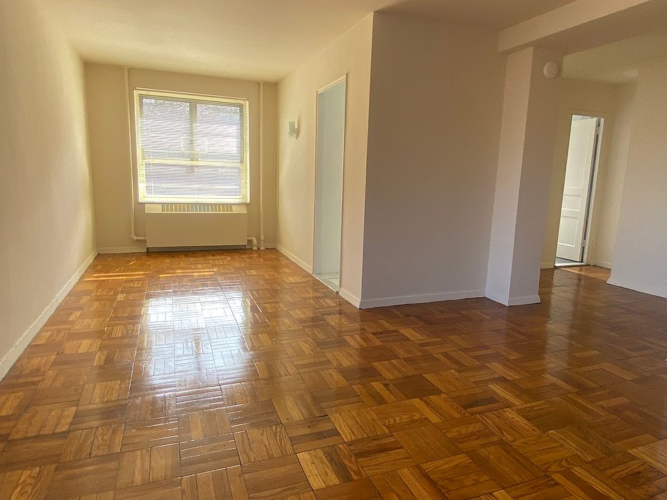 2nd image of 67-40 193rd Ln #2H