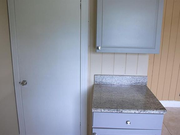 5th image of 4641 Boatman St