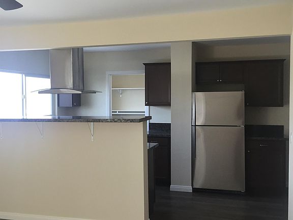 3rd image of 2729 Via Paseo APT H