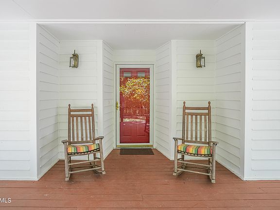 2nd image of 2731 Muscadine Dr