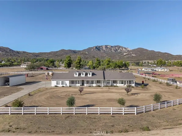 49702 Paiute Ct, Aguanga, CA 92536