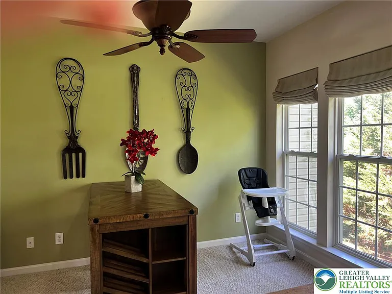 8549 Gateway Rd — Photo 10