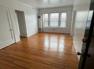 2032 N Milwaukee Ave #203, Chicago, IL 60647