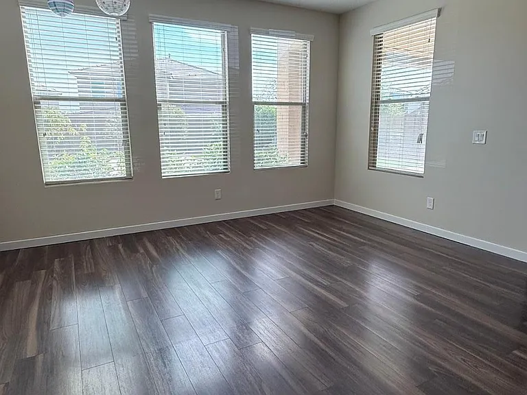 9519 W Fallen Leaf Ln — Photo 10