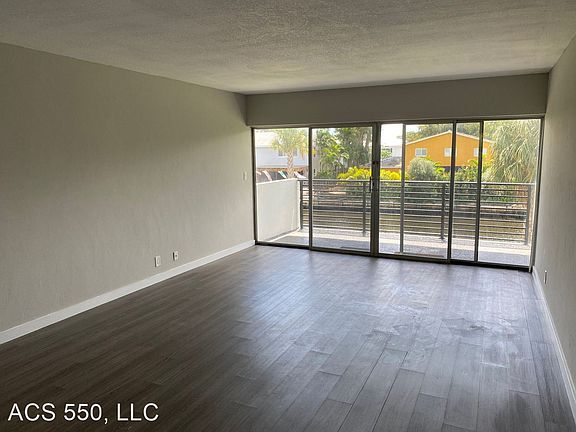 5th image of 550 NE 20th St #9562477