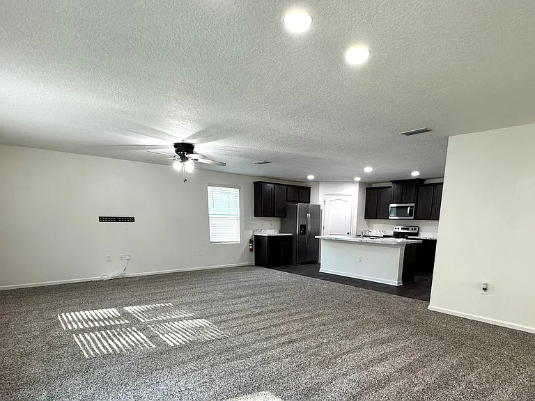 3268 Lawton Pl — Photo 7