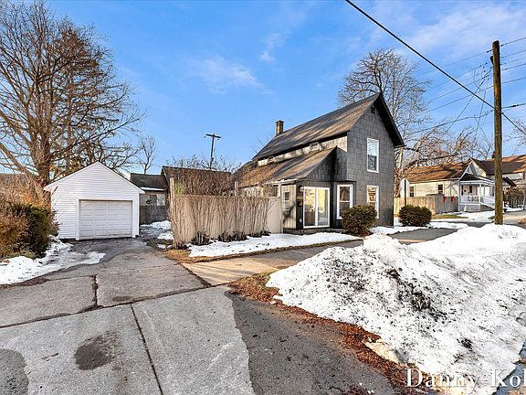 2nd image of 1245 Paris Ave NE