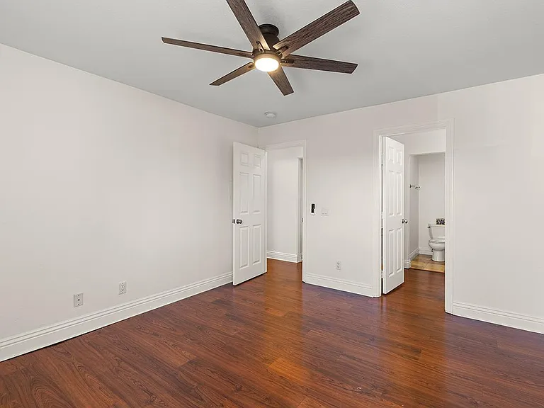 10158 Camino Ruiz #13 — Photo 19
