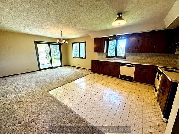 4th image of 2809 Kingston Cir