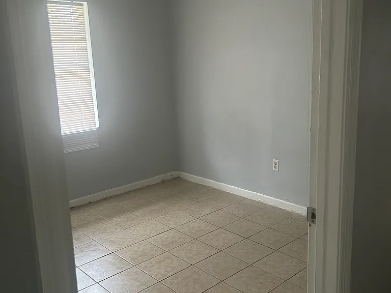 2914 Dahlia Dr — Photo 6