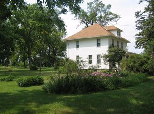 230 N Spencer St, Dundee, MN 56131