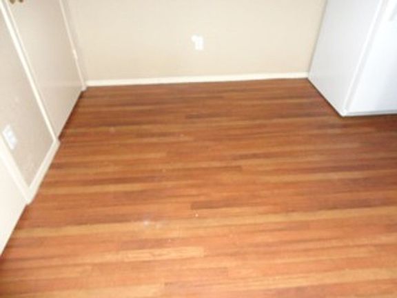 4th image of 131 N Troy Ave #A
