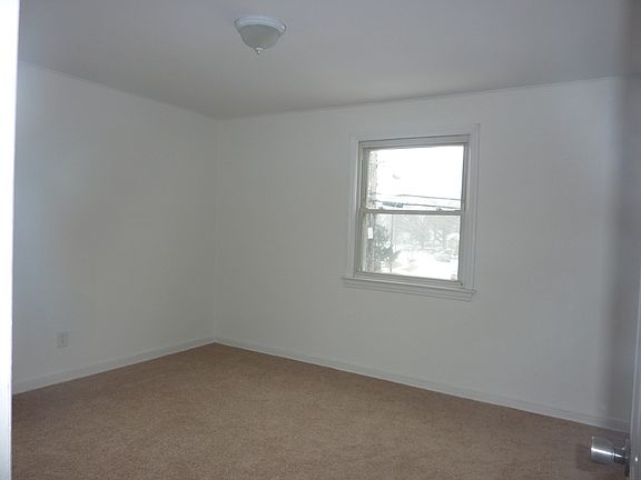 3rd image of 305 Colfax Ave #2