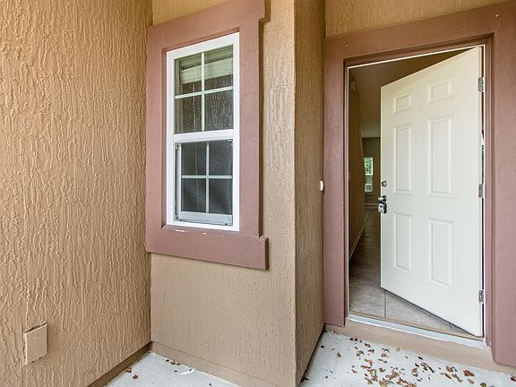 4th image of 3630 Creswick Cir #H