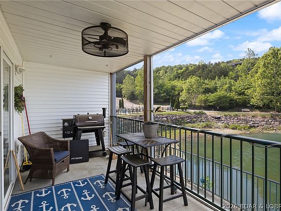 4th image of 464 Cedar Heights Dr #1F