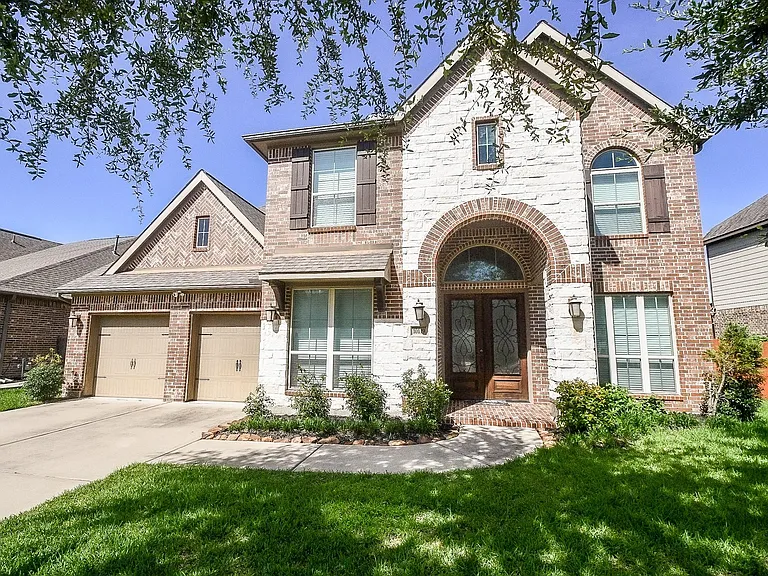 10119 Peytons Grace Ln — Photo 2