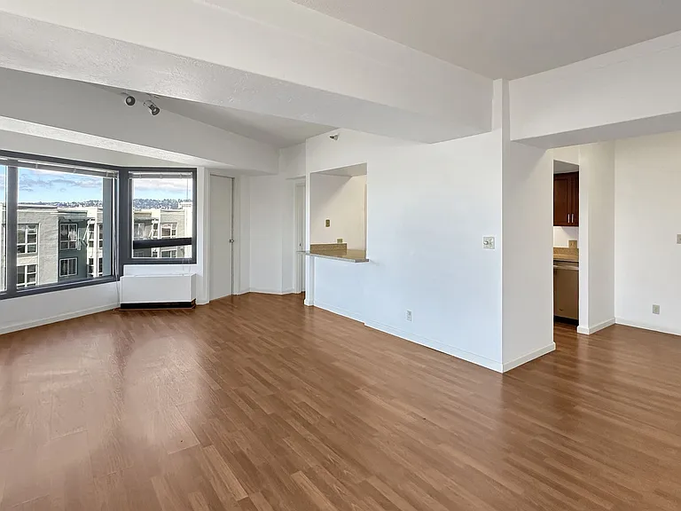 6363 Christie Ave #517 — Photo 10