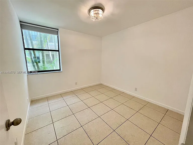 20441 NE 30th Ave #1229 — Photo 10
