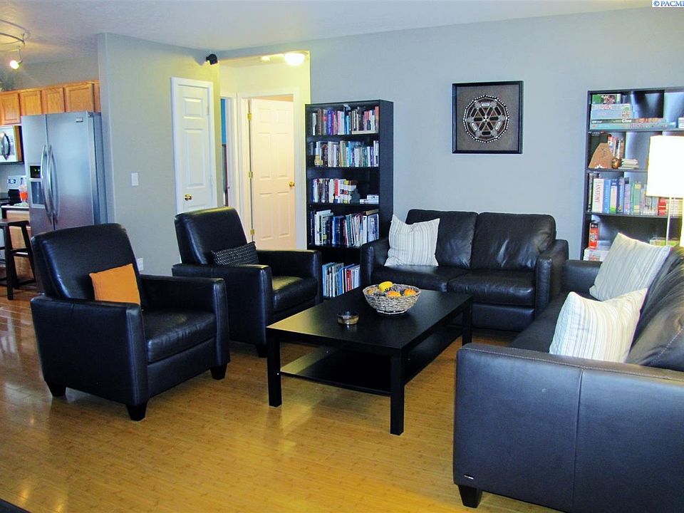 1st image of 627 N Arbutus Ave