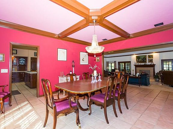 4th image of 5003 Sherwood Ln #3913/4