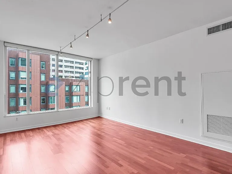 301 Main St #7A — Photo 11
