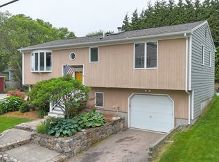 13 Salem Trl, Narragansett, RI 02882