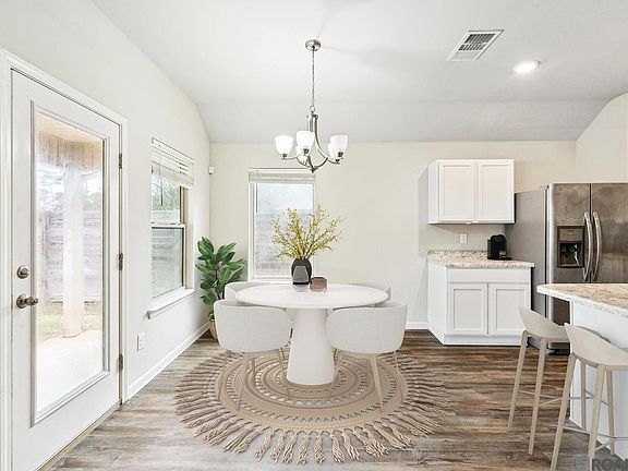 4th image of 28473 Evangeline Ln