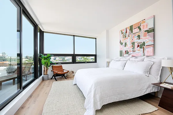 Sold by Compass | media 32