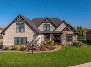 8699 Crenshaw Dr, Newburgh, IN 47630