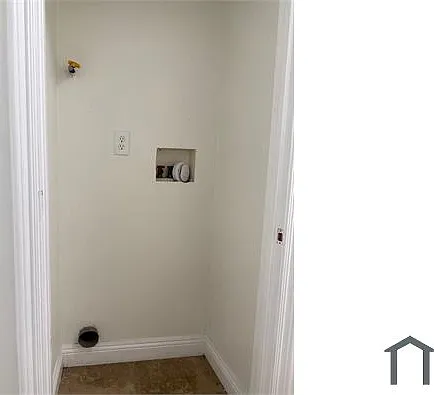 423 E 91st St — Photo 12