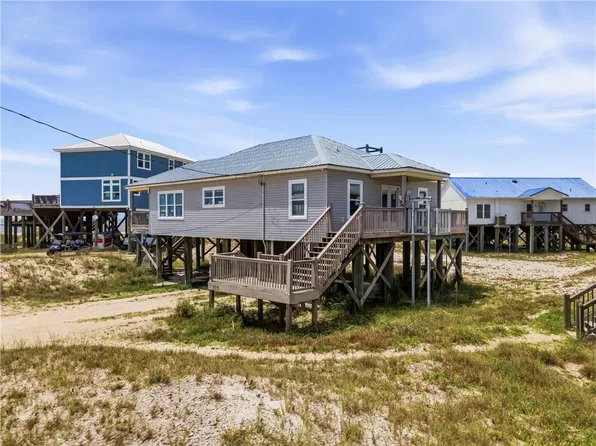 103 Quebec Ct, Dauphin Island, AL 36528