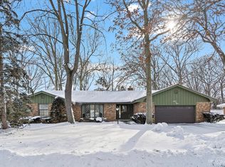 805 Victor Rd, Aurora, IL 60505