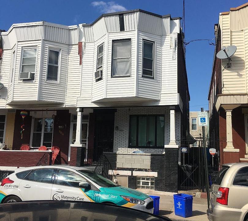 2nd image of 2011 Mifflin St